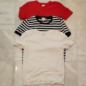 Short sleeve sweaters